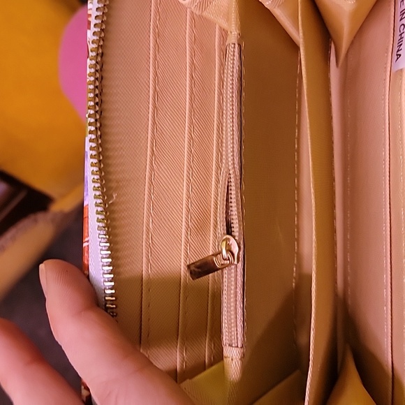 2 Pieces NWOT Red Yellow Floral Shoulder Handbag or Clutch w wallet wristlet - Picture 14 of 14